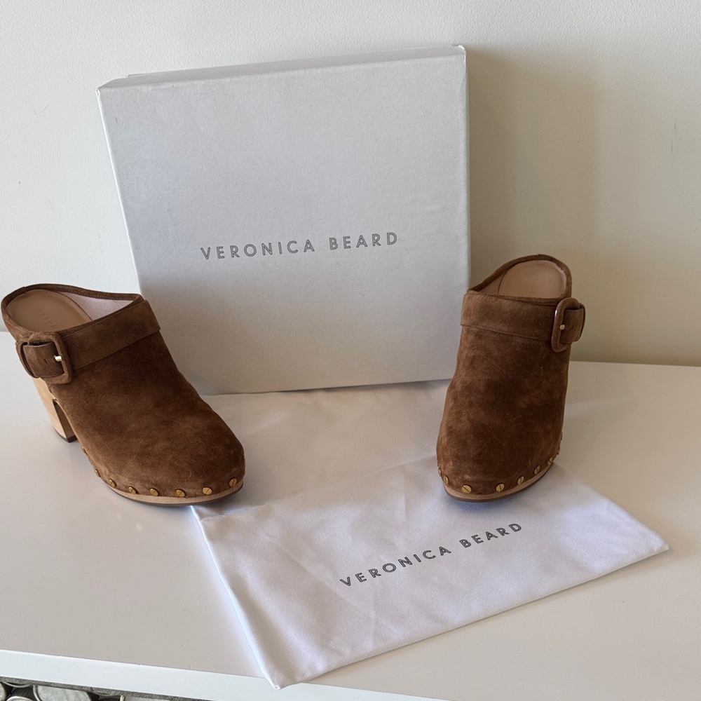 Veronica Beard Chestnut Suede clogs